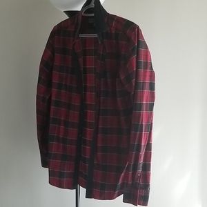 Long shelves shirt